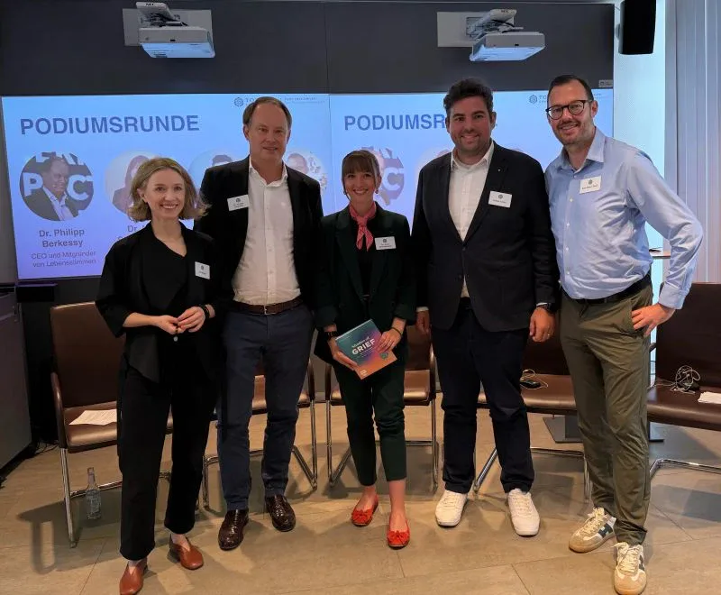 Auf dem Podium beim KI-Symposium TODTAL 2026